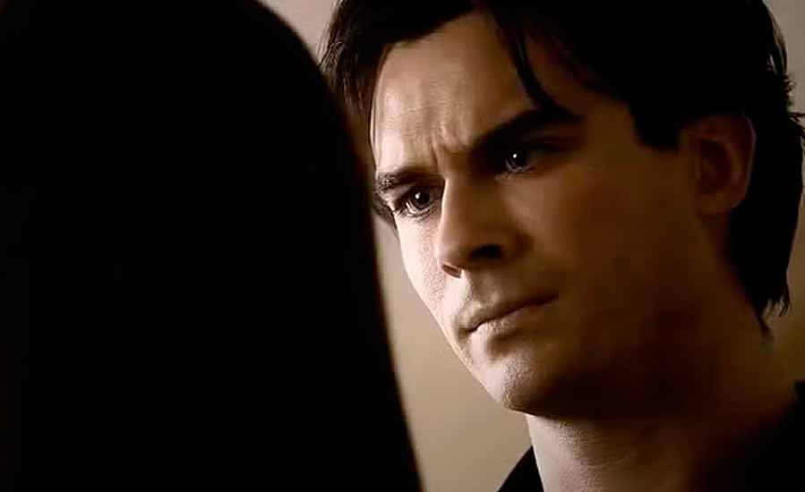 Почему Елена выбрала Деймона, а не Стефана в Дневниках вампира